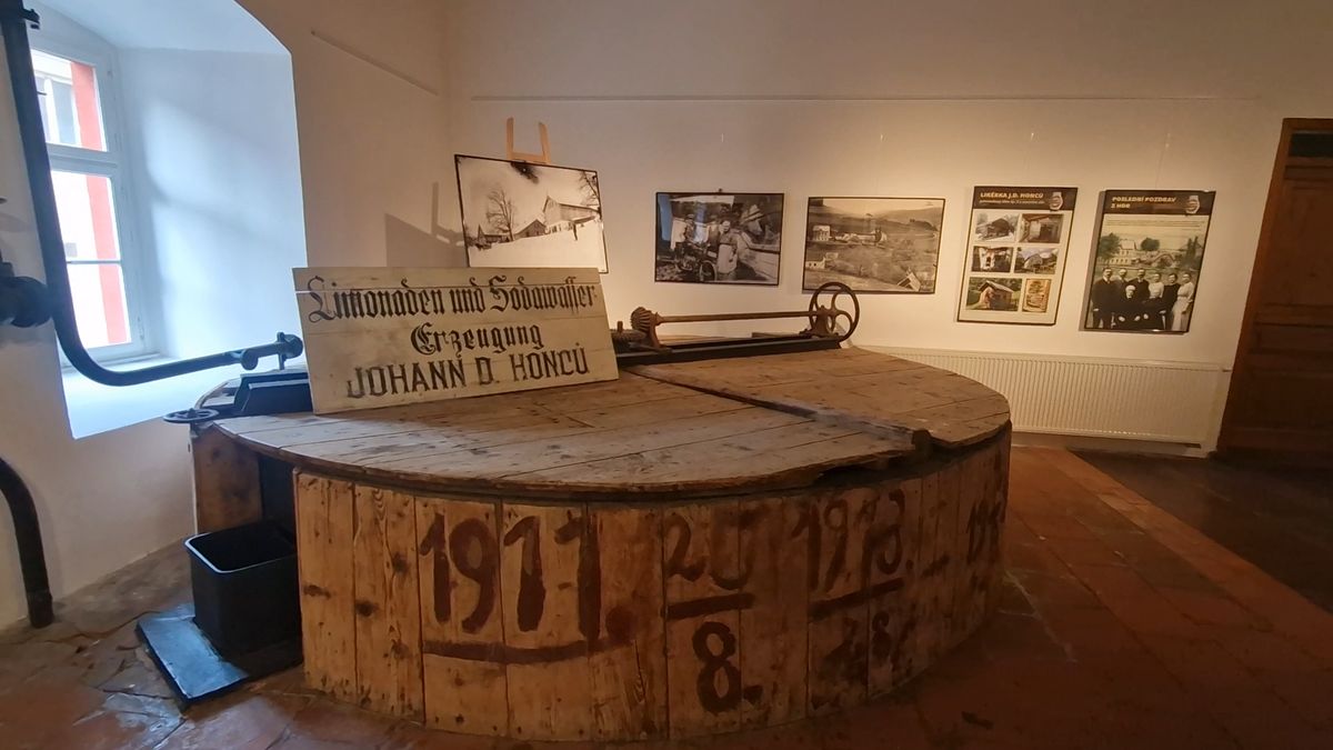 Sláva krkonošské kořalky Honcovka je minulostí. K zániku je zřejmě odsouzena i její výrobna